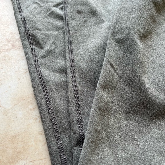 NVGTN Khaki Green Curve Seamless Leggings - Picture 12 of 13